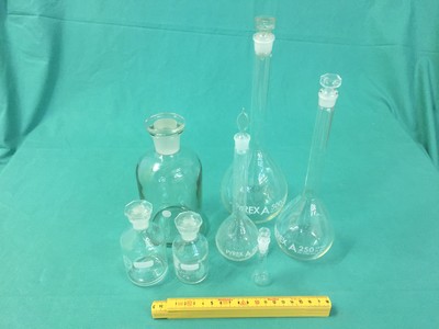 Medium glass1